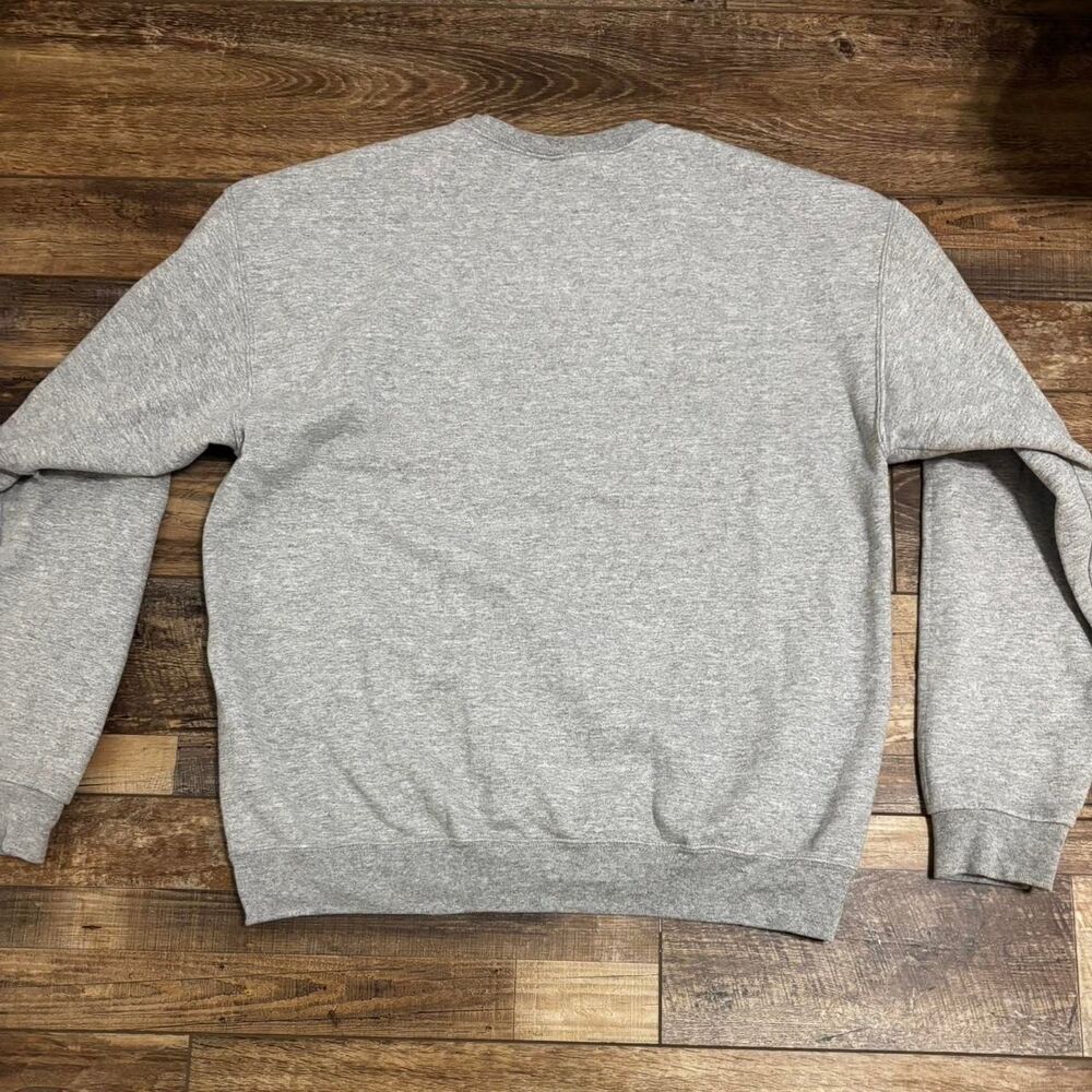 HAMPTONS Yacht Club Men's Unisex Women's Navy Large Old Money Grey Sweatshirt - Picture 2 of 2